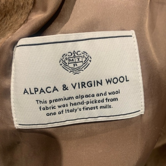 Aritzia teddy coat small size 1 - Picture 2 of 2